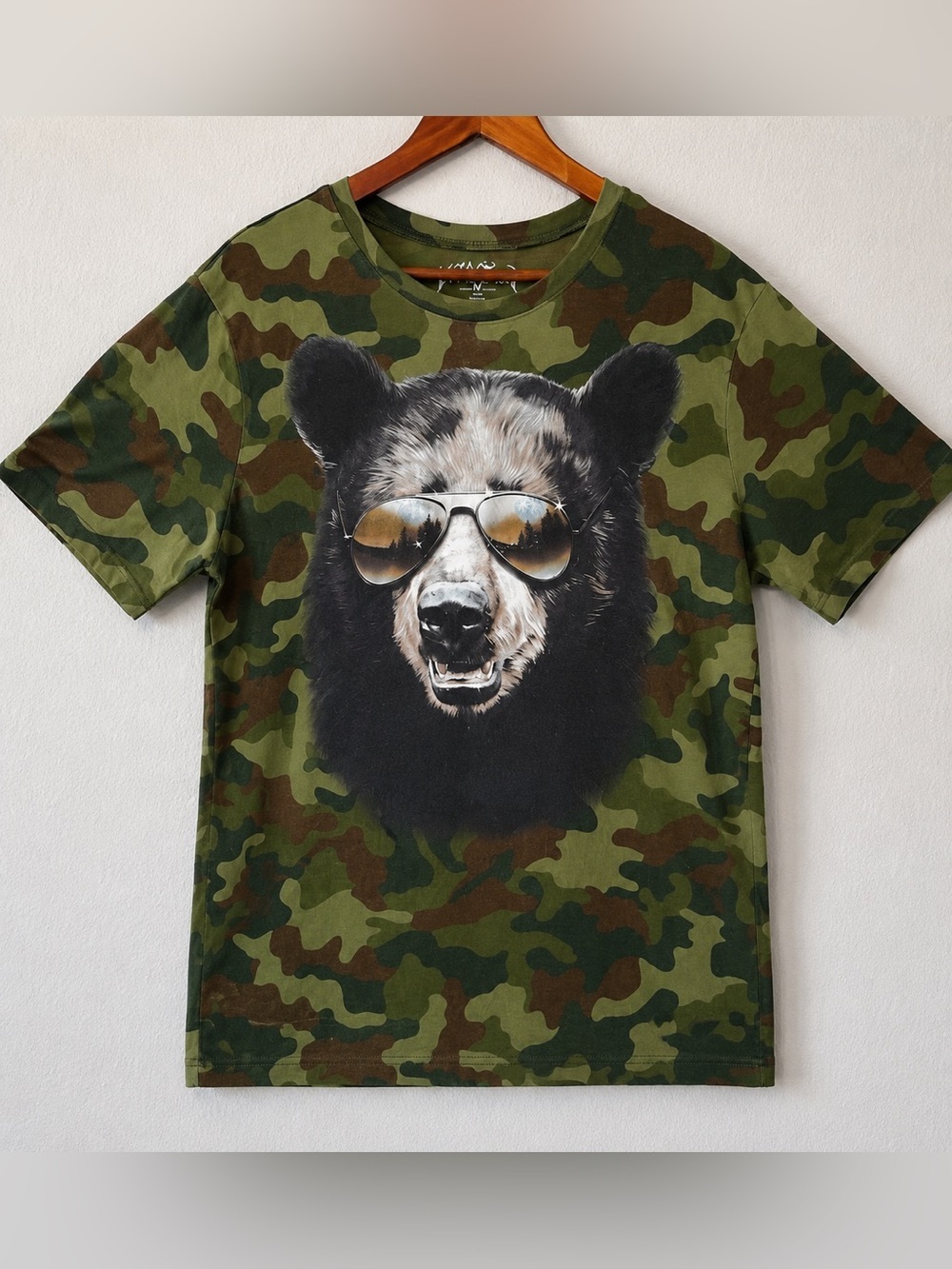 Fifth Sun Premium Apparel Mens Woodland Camo Bear Graphic Tee - SZ L NWOT